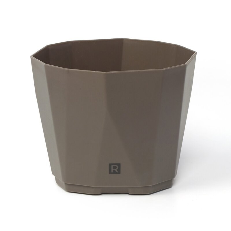 R63792-4.jpg